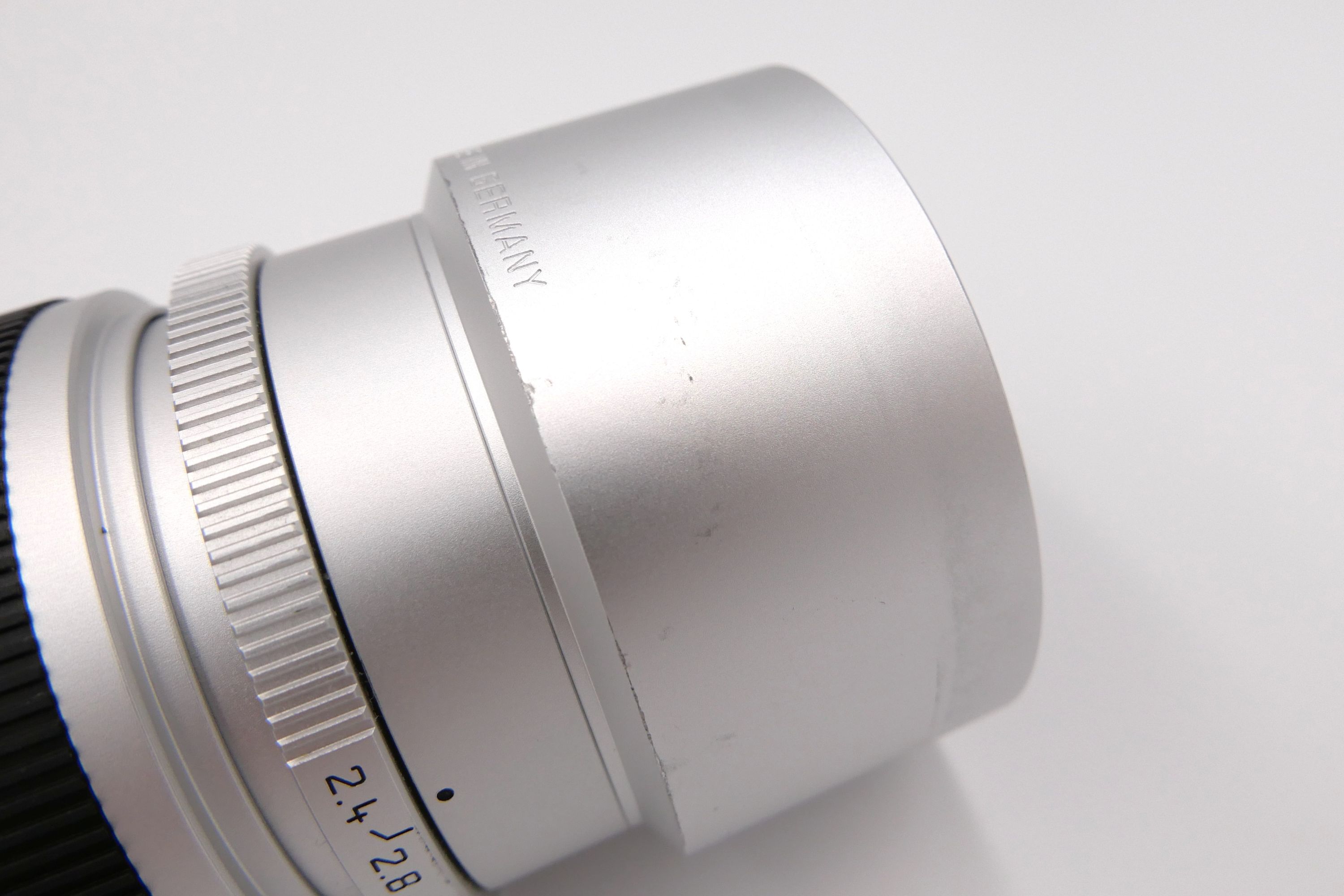 Leica Summarit-M f2.4 90mm, Silver