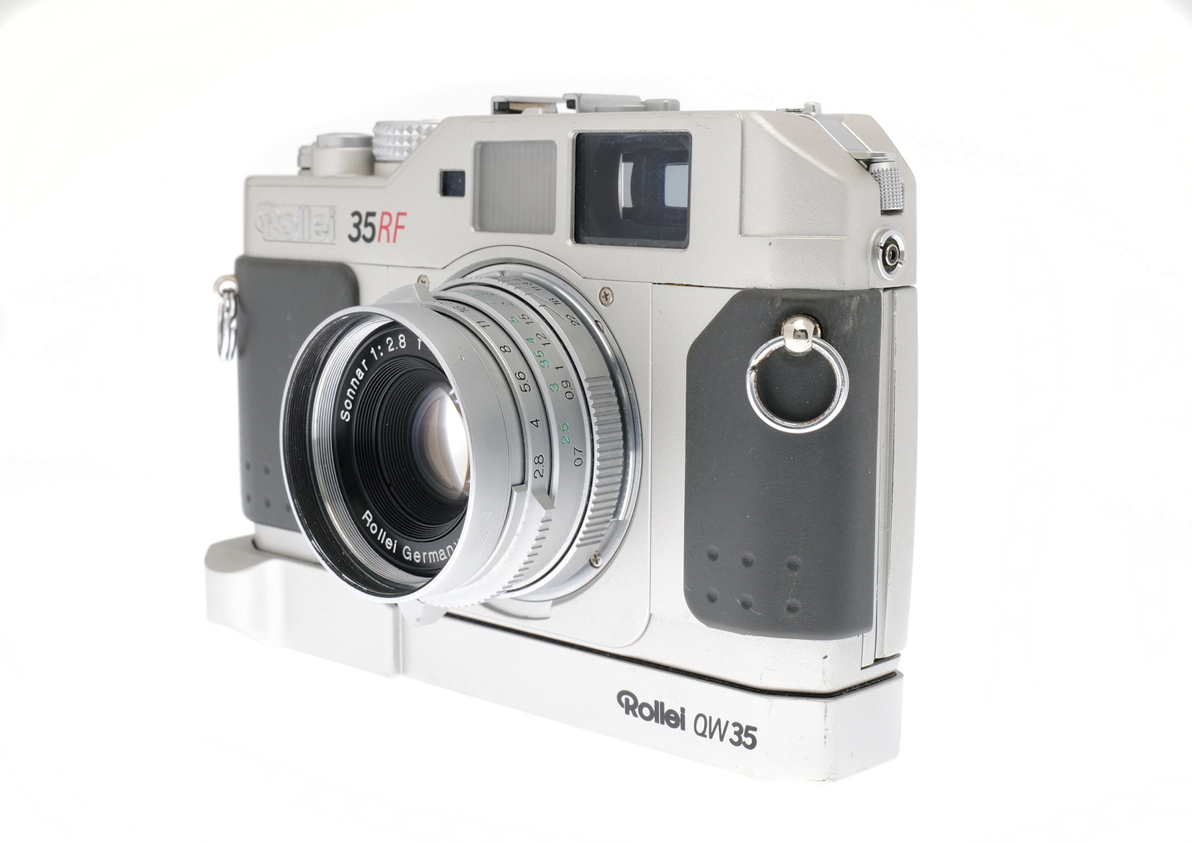 Rollei 35RF mit Sonar 2,8/40mm HFT und QW 35 Schnellaufzug Rollei 35RF mit Sonar 2,8/40mm HFT und QW 35 Schnellaufzug