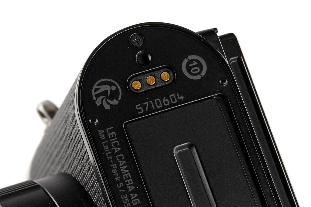 Leica Q3 19080 - with 1 year guarantee Leica Q3 19080 - with 1 year guarantee