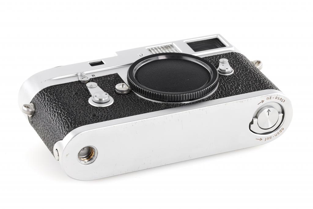 Leica M2 ELC chrome - two years guarantee recent CLA