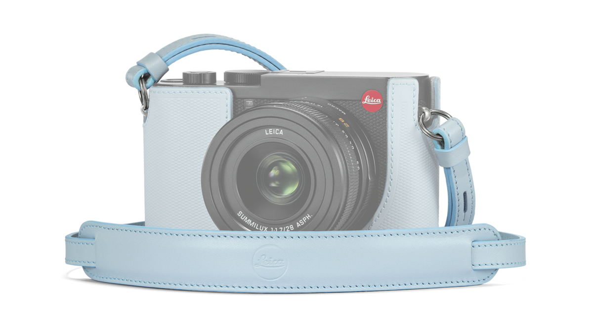 Neckstrap for Leica Q2, leather light blue