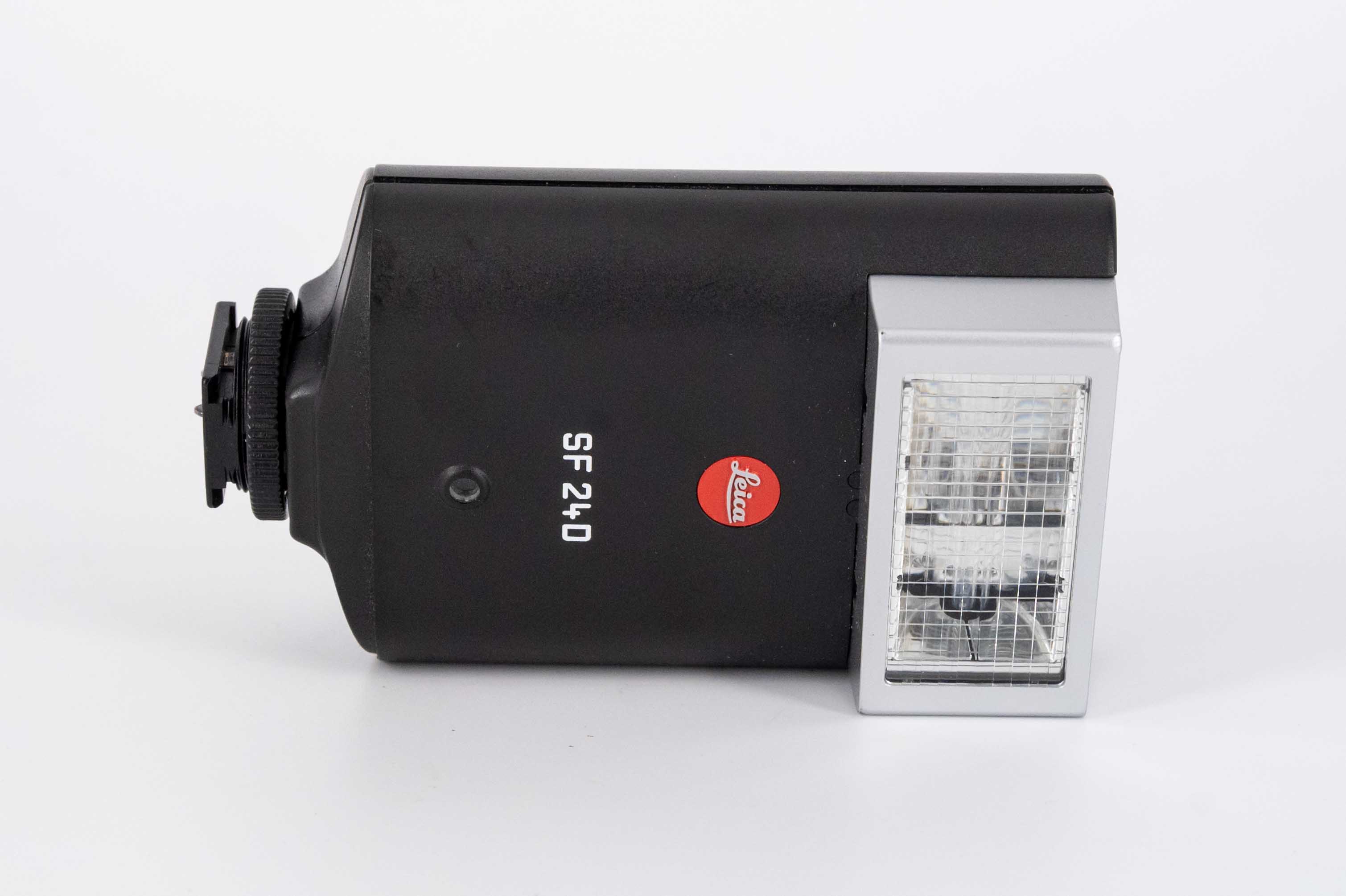 Leica SF 24D flash unit