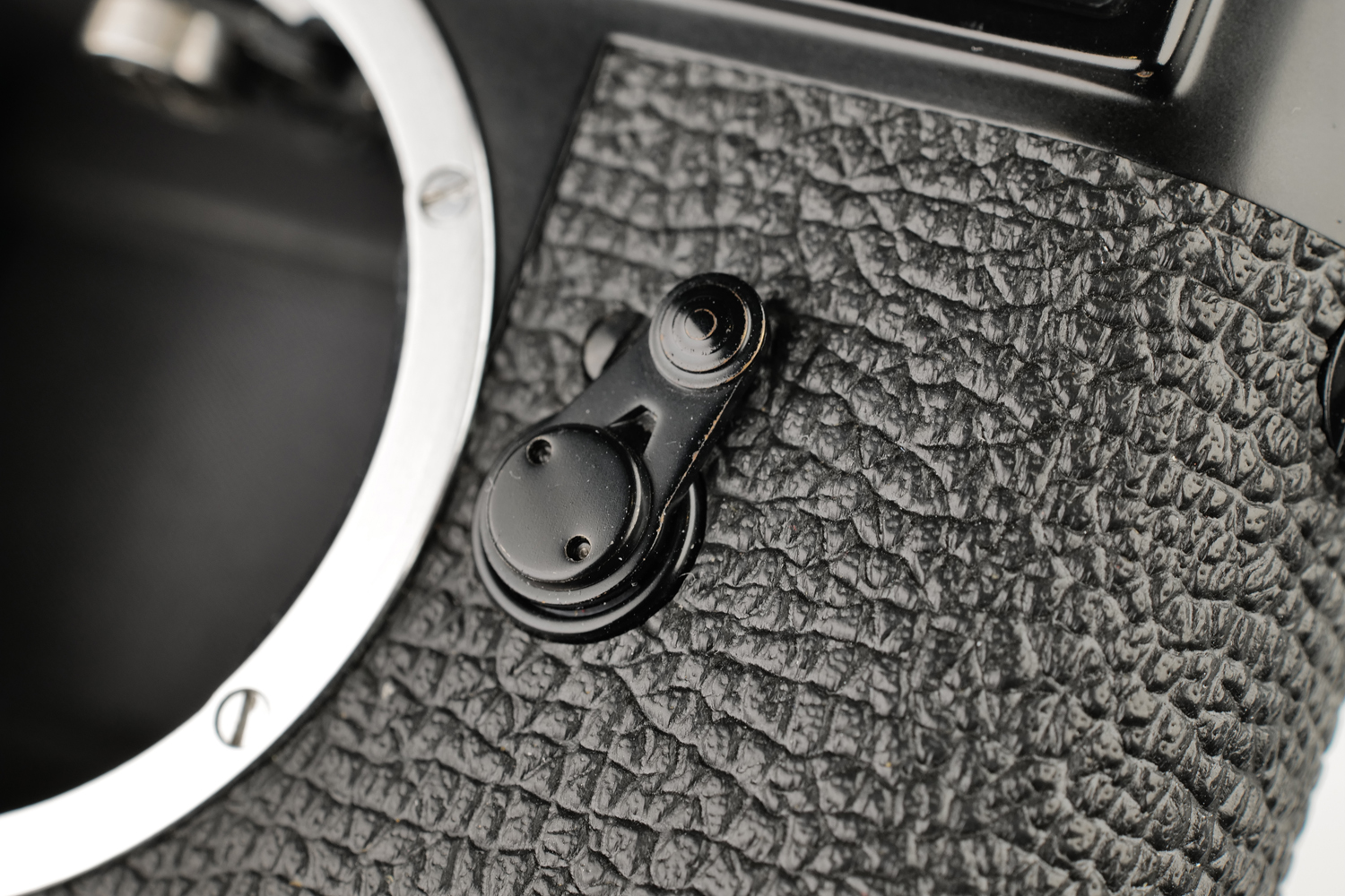 Leica M2, black paint