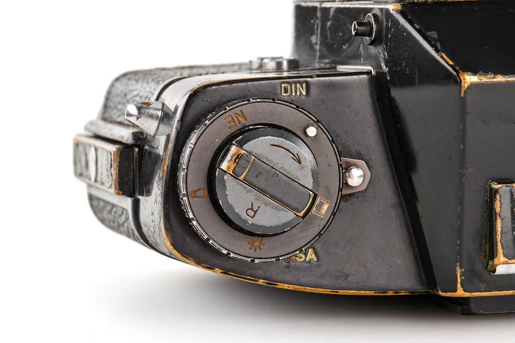 Leicaflex SL black paint outfit