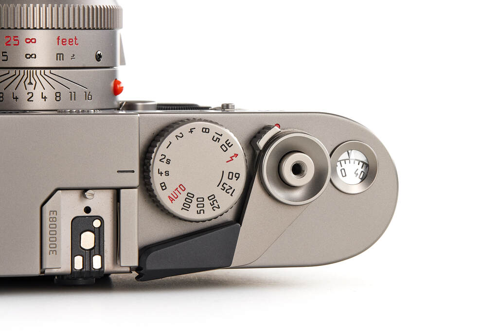 Leica M7 10570 "50 Years of Leica M System" Titan set