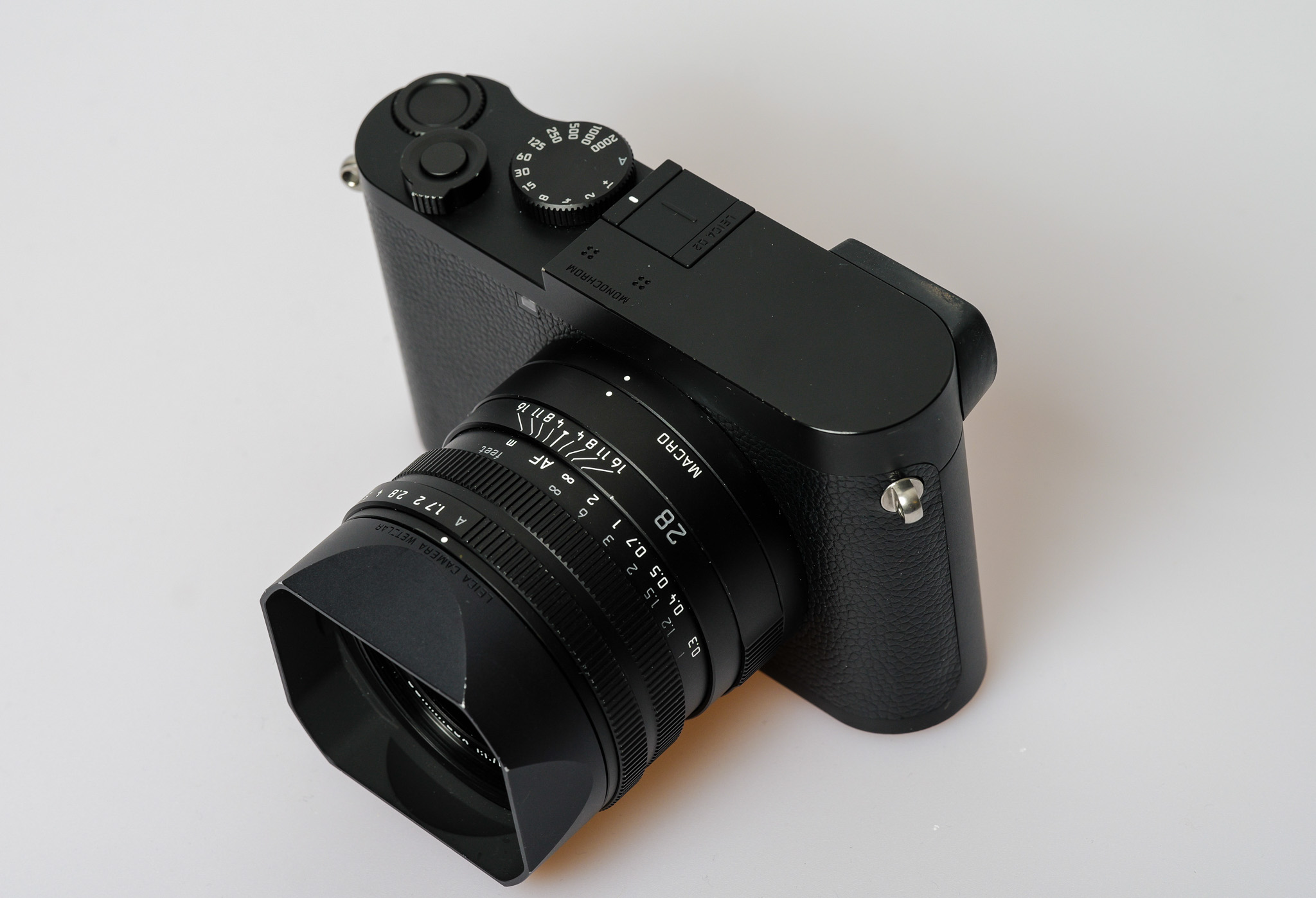 Q2 Monochrom, schwarz, Vers. EU/US/JP