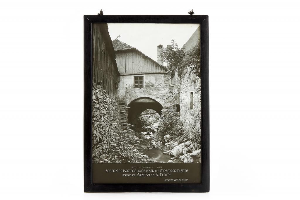 Ernemann Advertising Photographs (Lot) Ernemann Advertising Photographs (Lot)