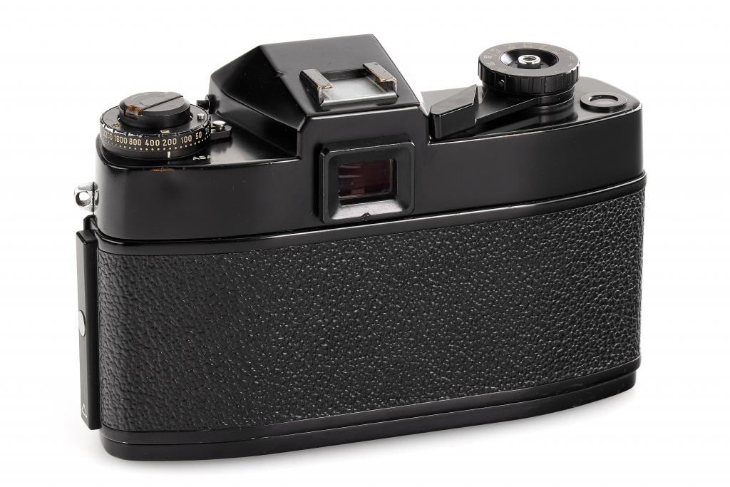 Leicaflex SL MOT Black Paint Outfit