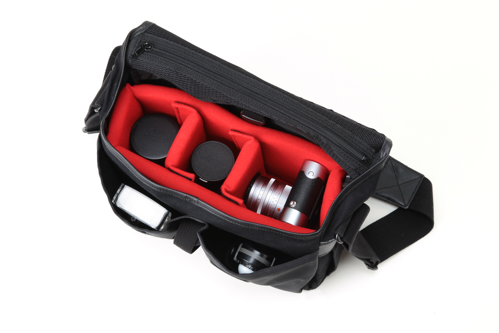 Artisan&Artist Canvas camera bag ACAM 7100 BLK