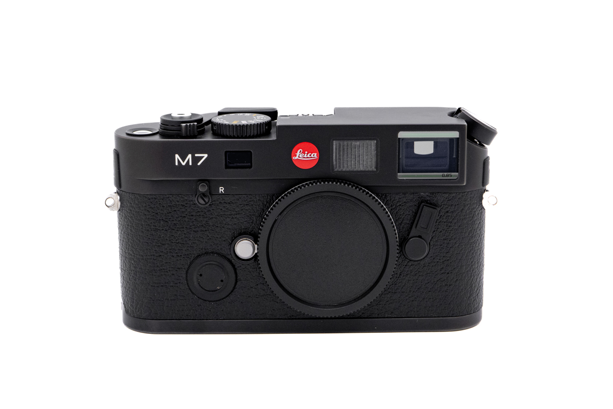 Leica M7, 0.85x, black.