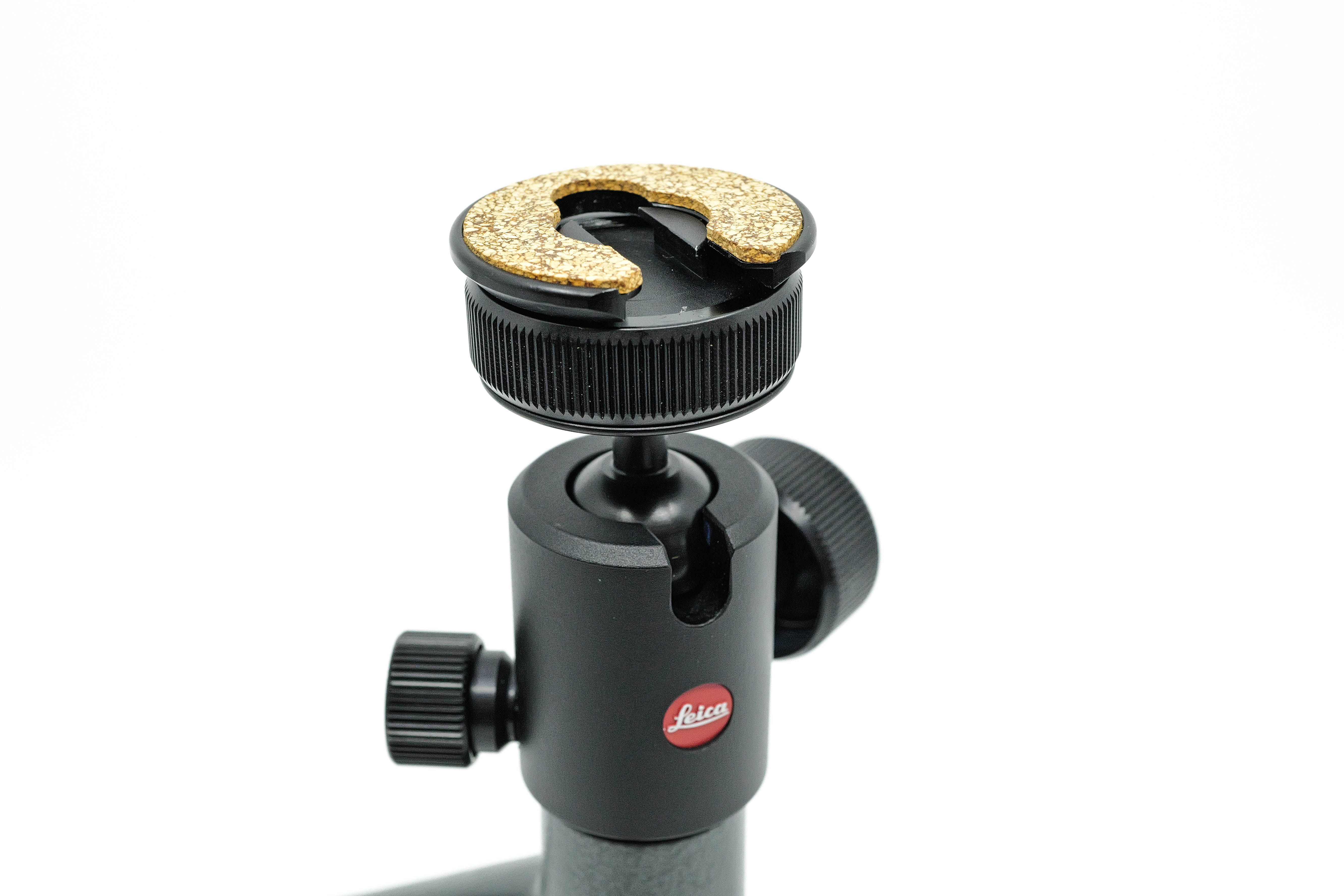 LEICA TRIPOD