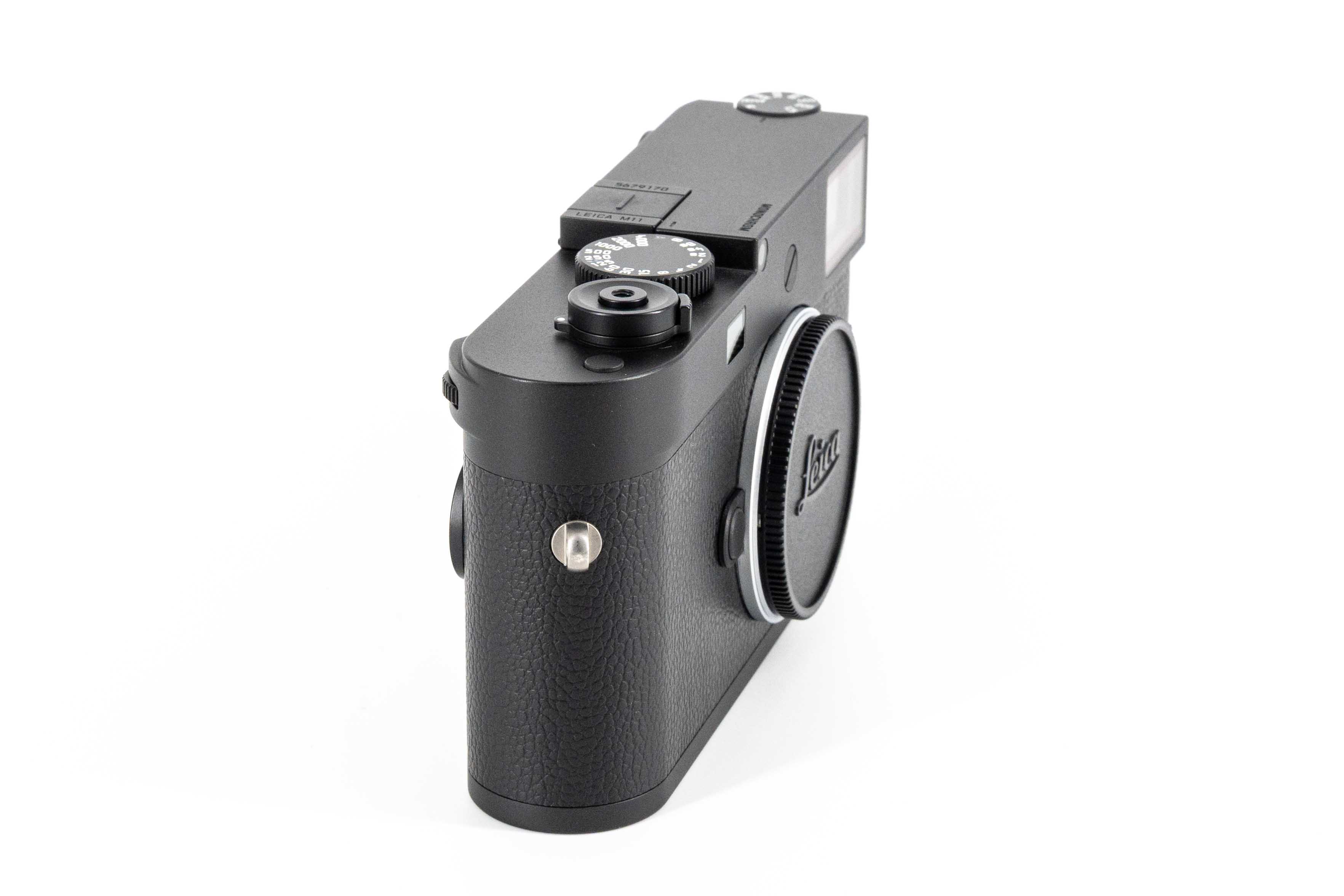 M11 monochrome, black lacquered