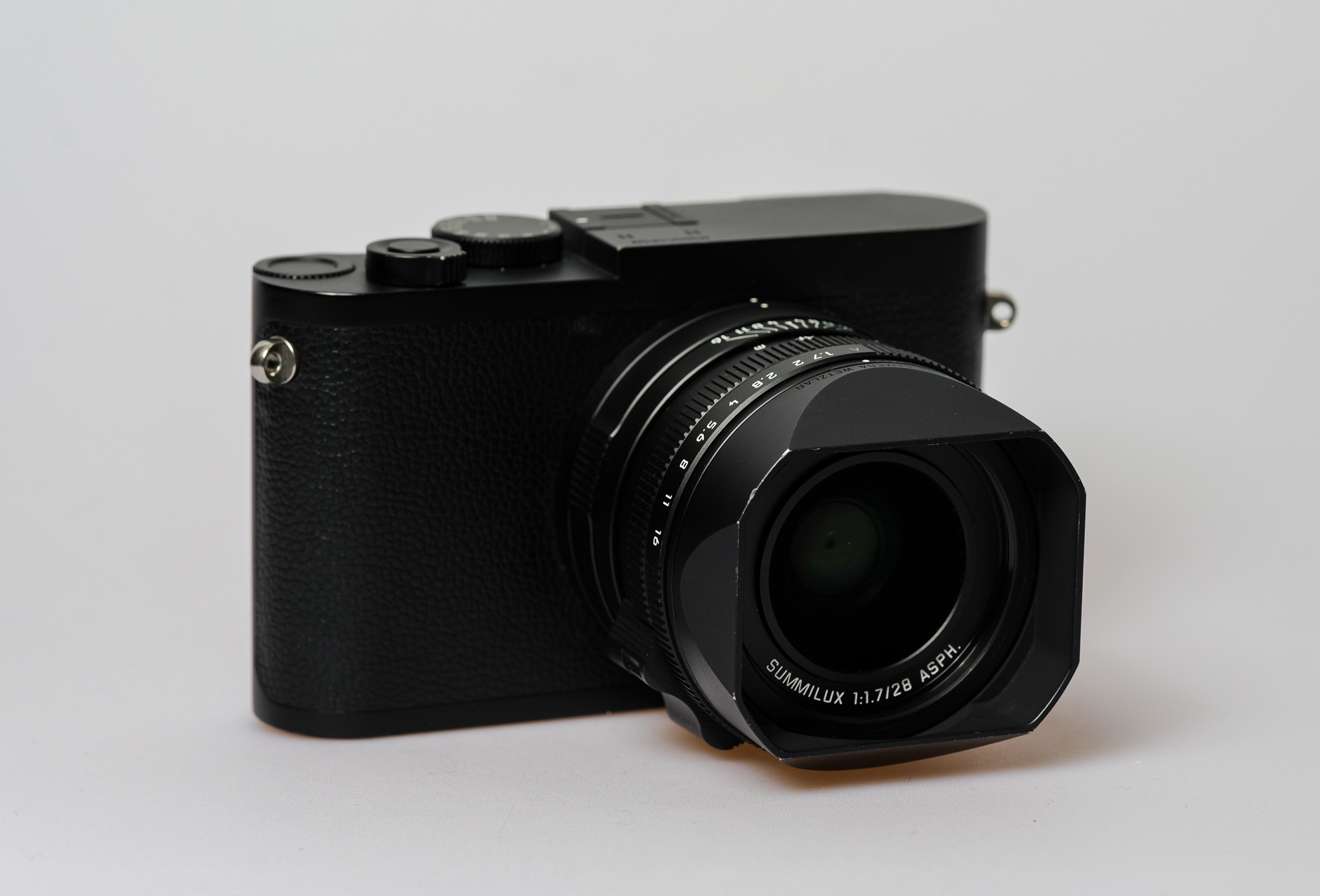 Q2 Monochrom, schwarz, Vers. EU/US/JP