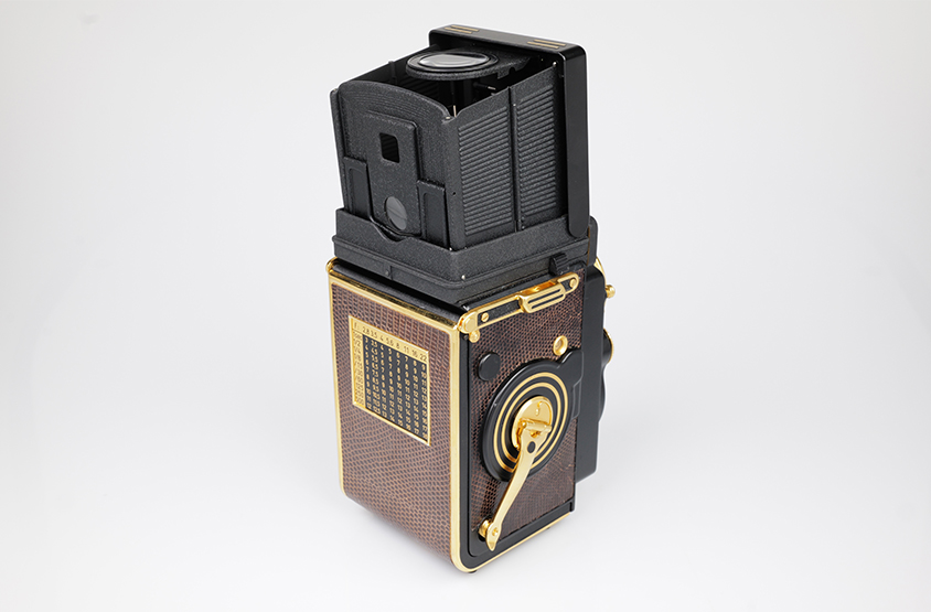 Rolleiflex 2.8 F Aurum