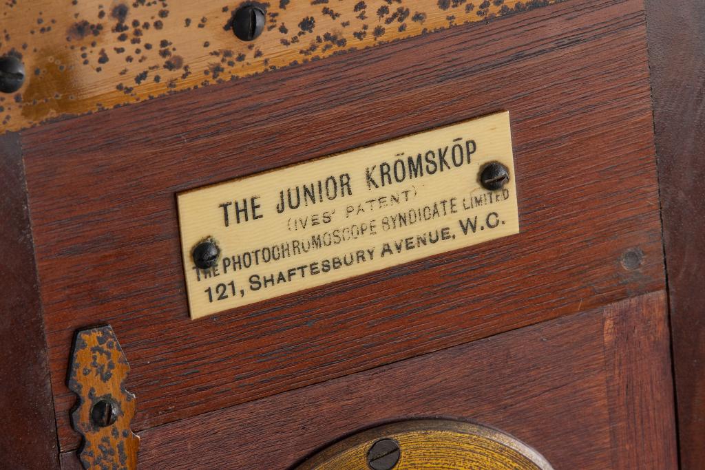 Ive's Patent The Junior Kromoscop