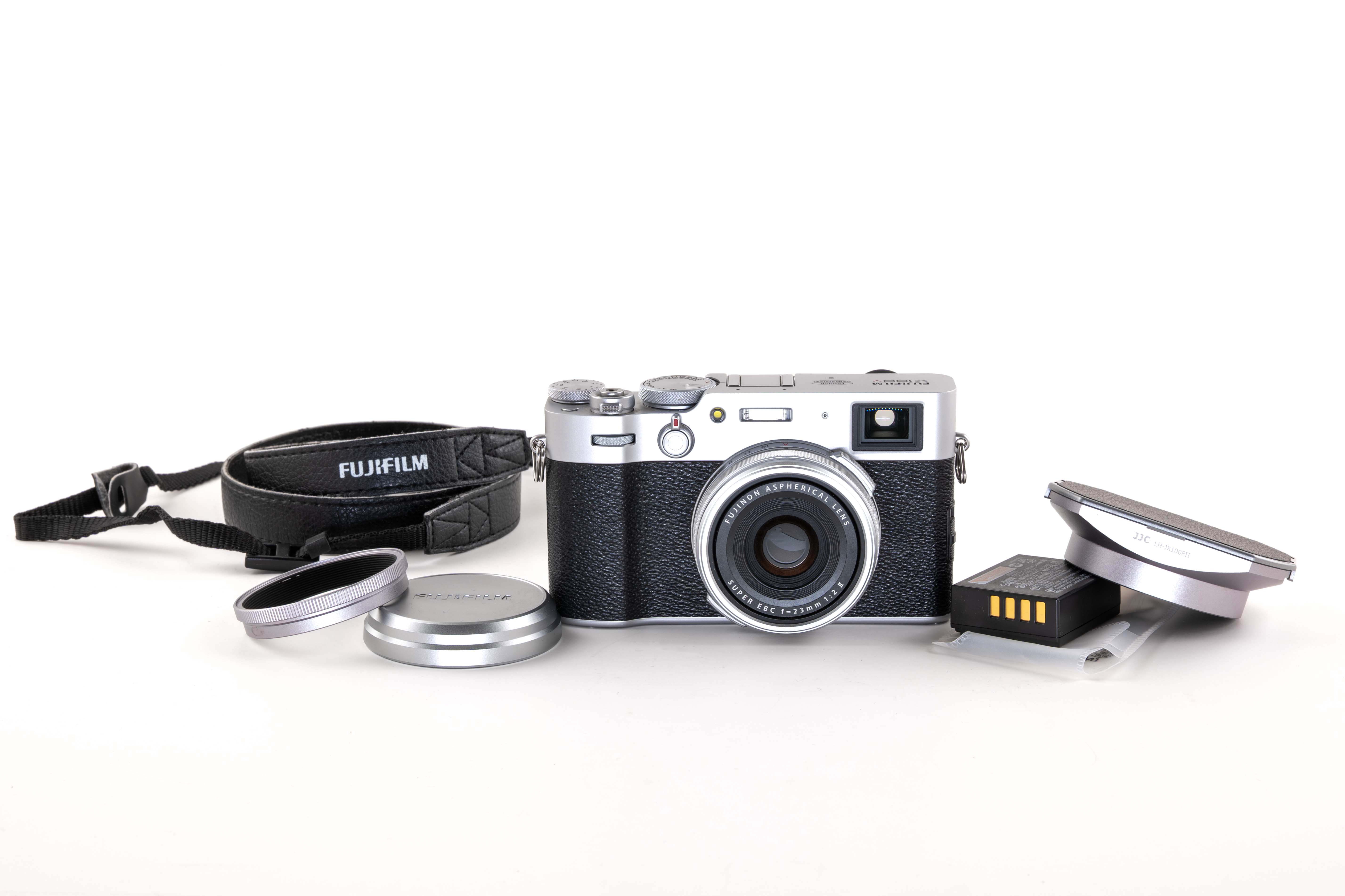 Fujifilm X-100V Silver