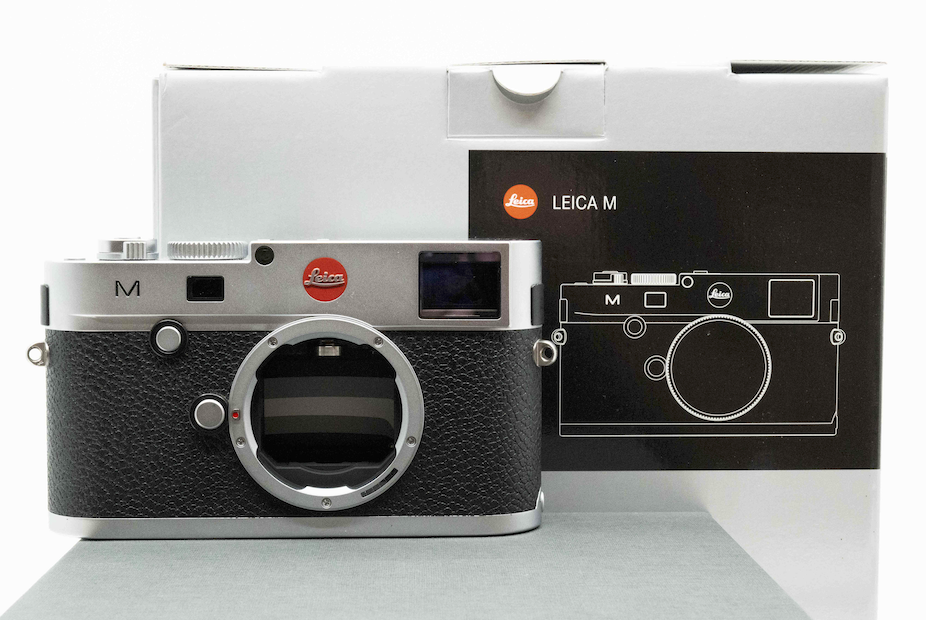 M (Typ 240), silver chrome finish