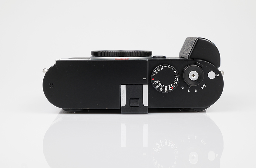 Leica M (Type 240), black lacquered