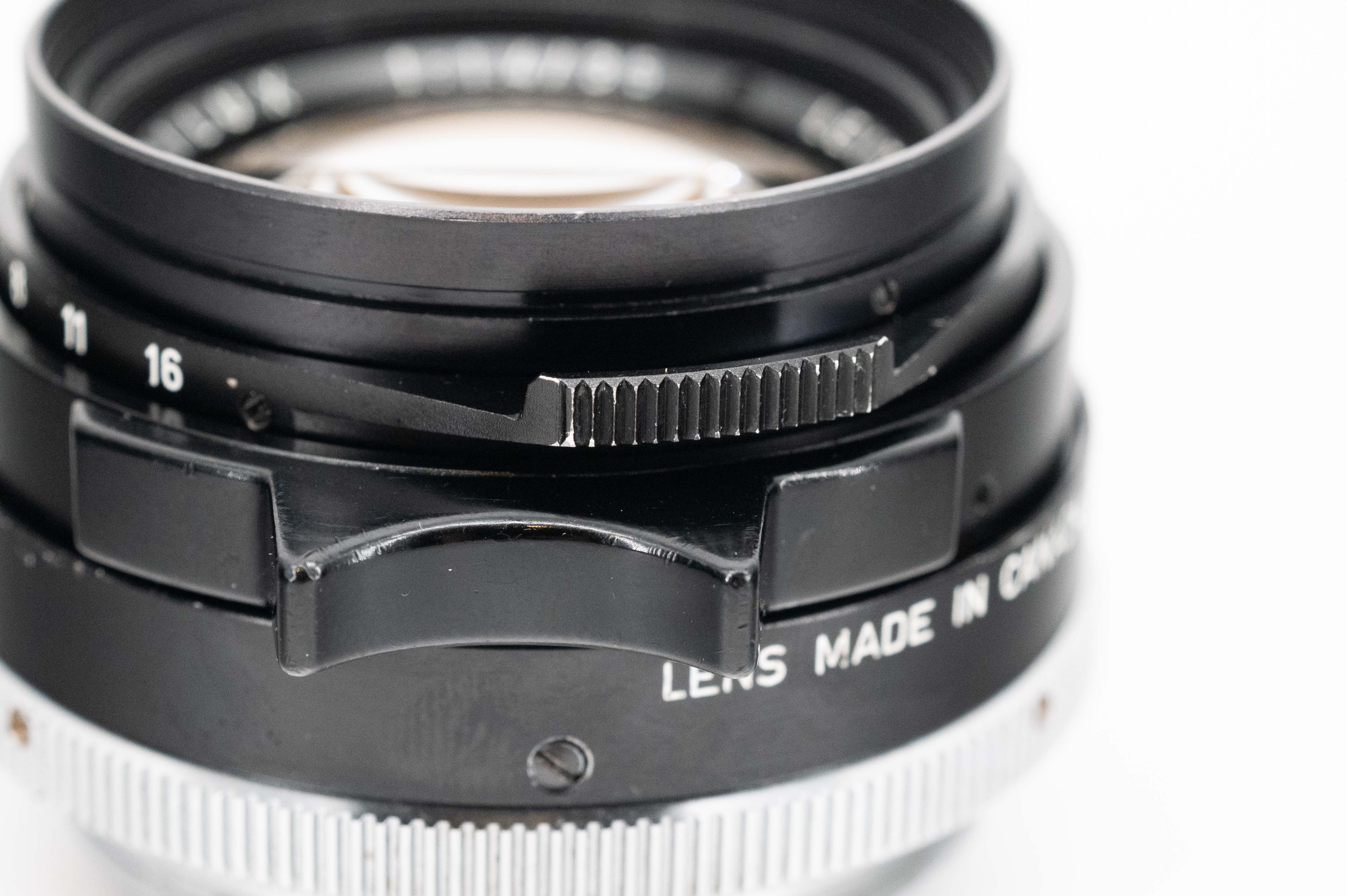Leica Summilux-M 35mm f/1.4 V2 11870