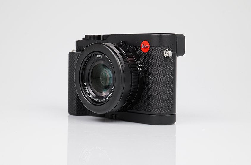 LEICA D-LUX 8, schwarz lackiert LEICA D-LUX 8, schwarz lackiert