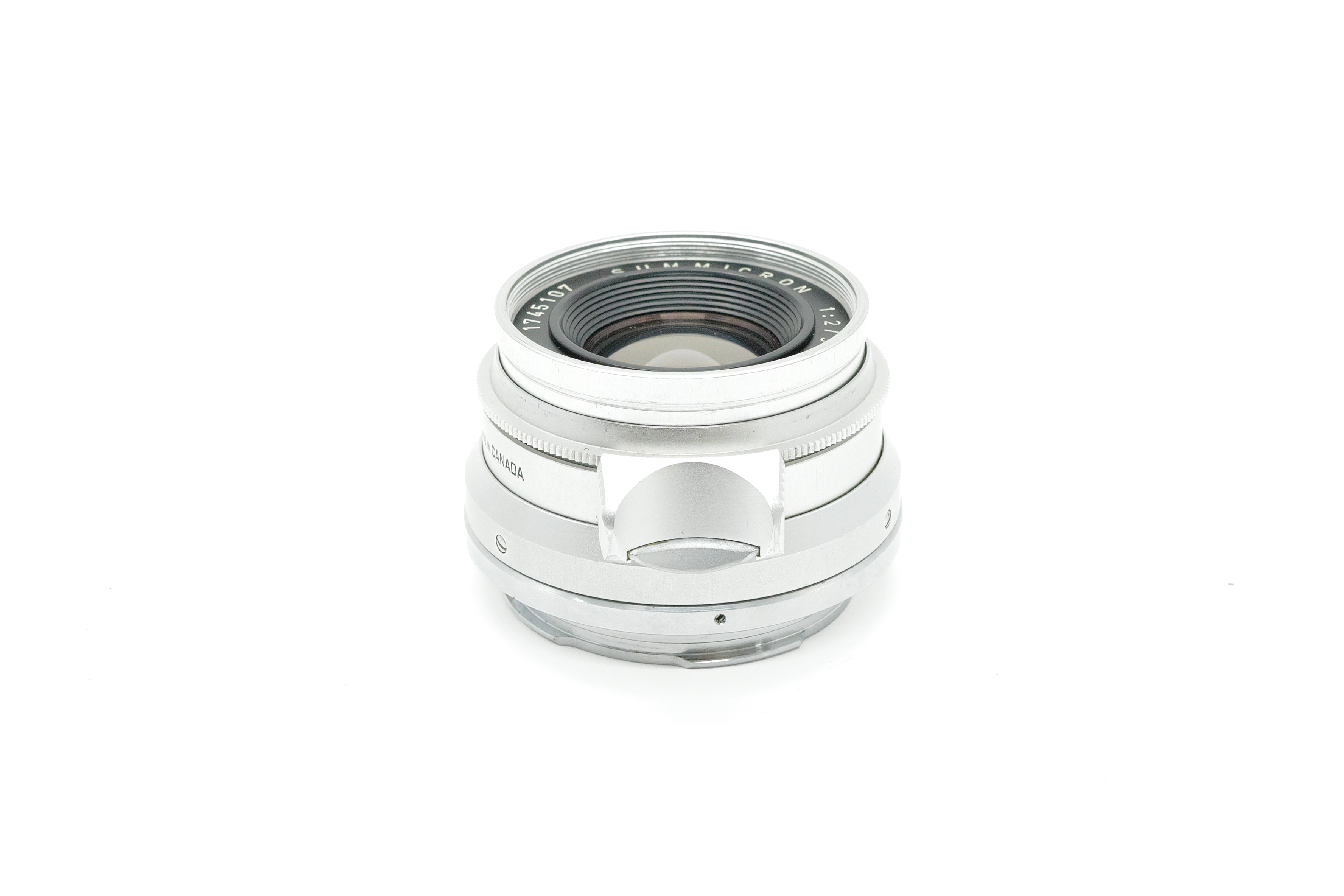 Leica Summicron-M 35mm f.2, silver. 8 elements