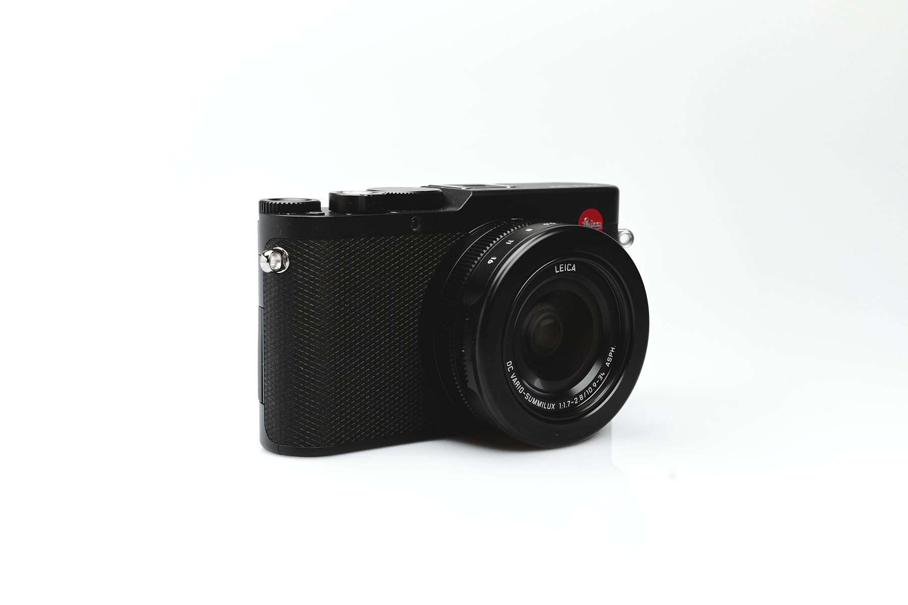 LEICA D-LUX 8, black lacquered