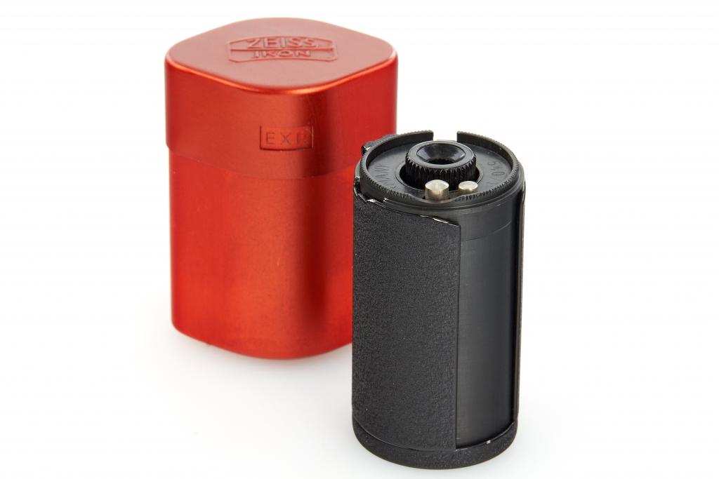 Zeiss Ikon 540/1 Film Spool red Zeiss Ikon 540/1 Film Spool red
