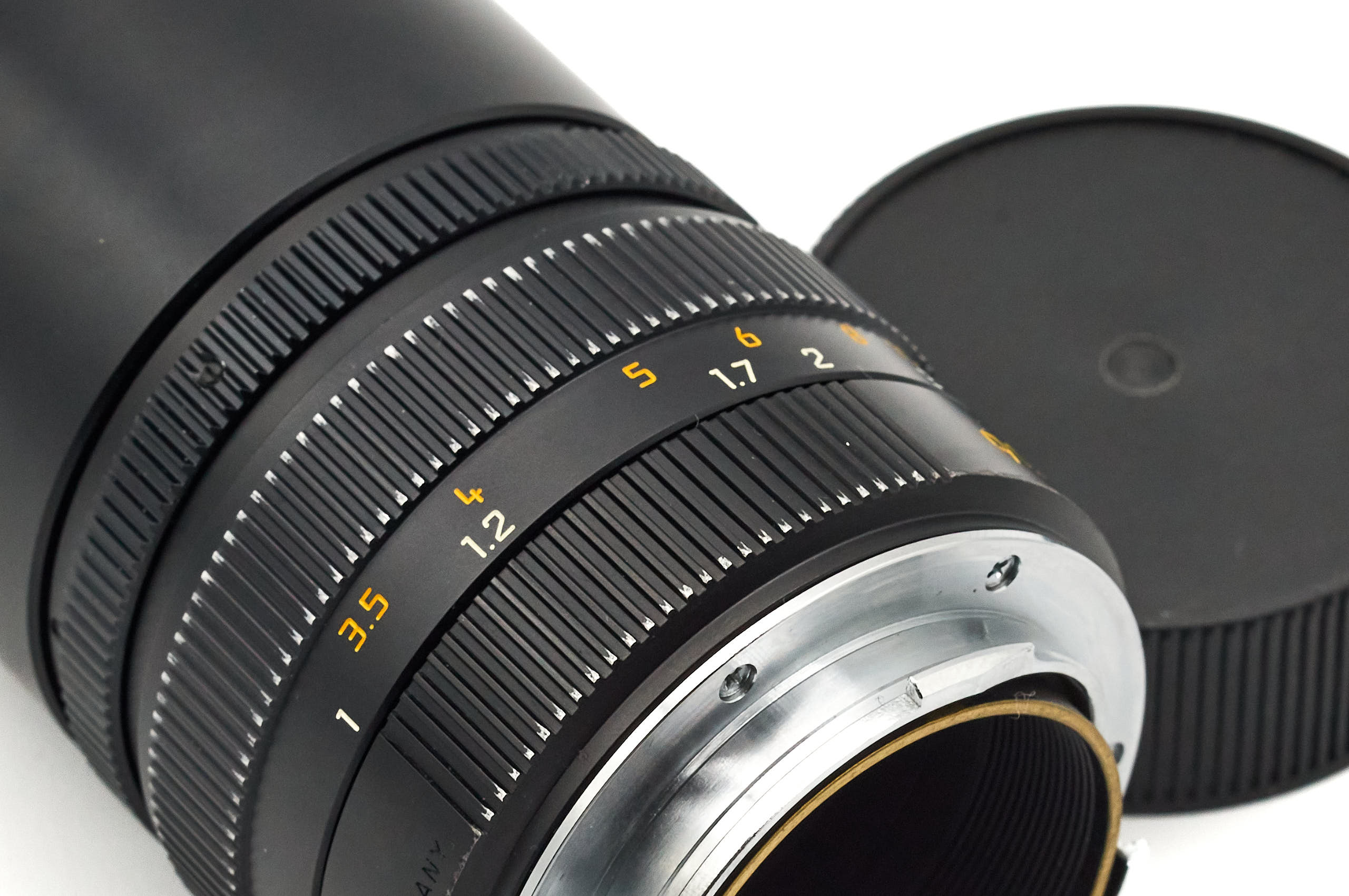 Leica Elmarit-M 90 mm f 2.8 11807