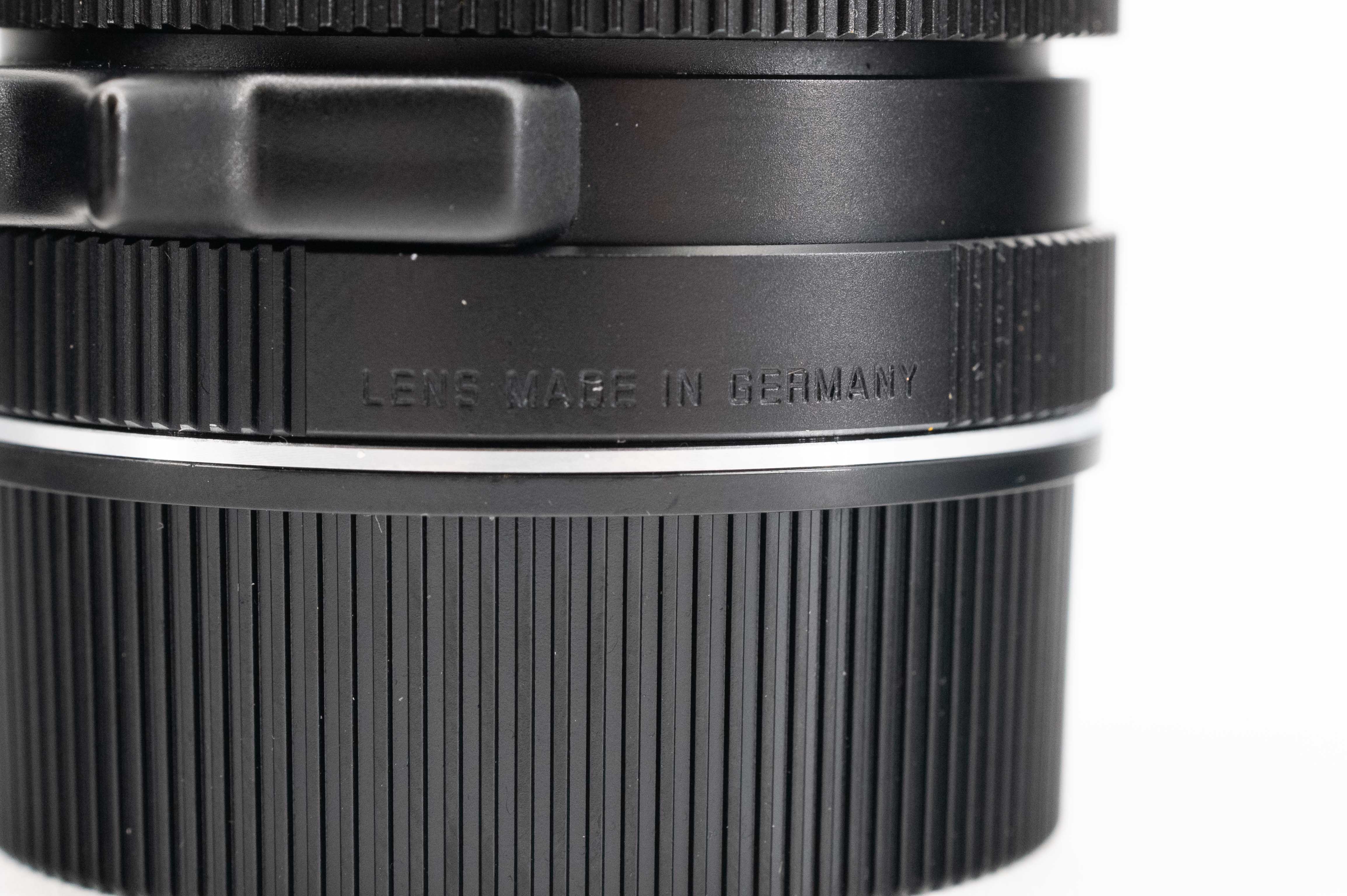 Leica Summicron-M 35mm f/2 V4 Black 11310