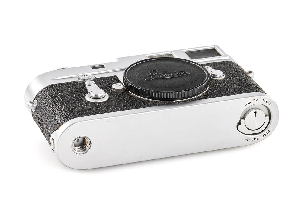Leica M2 chrome button rewind outfit