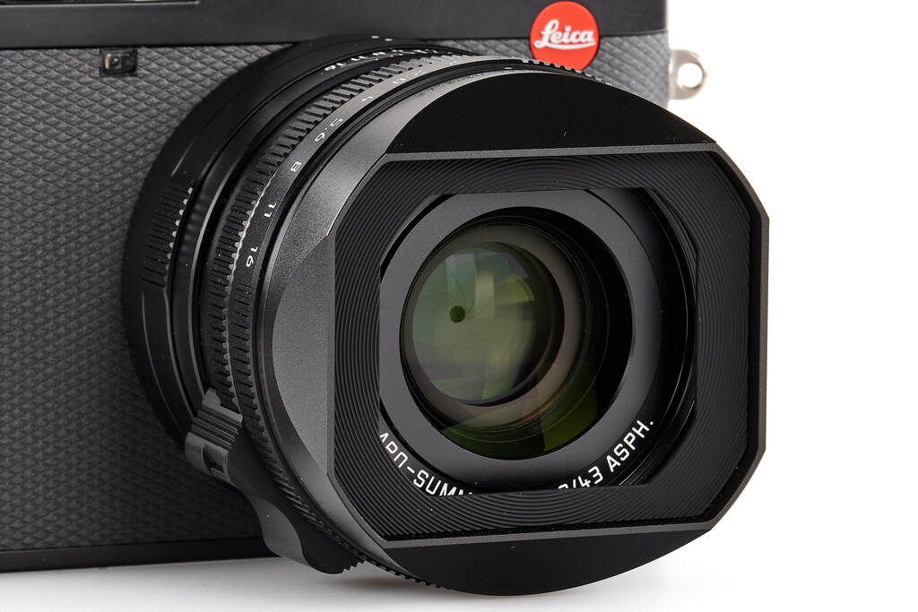 Leica Q3 43 19084 - like new with full guarantee