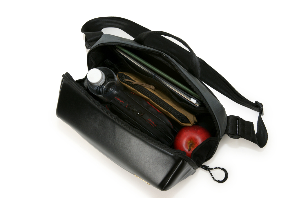 Artisan&Artist PVC leather/Nylon bag ACAM BS0003 BKGY