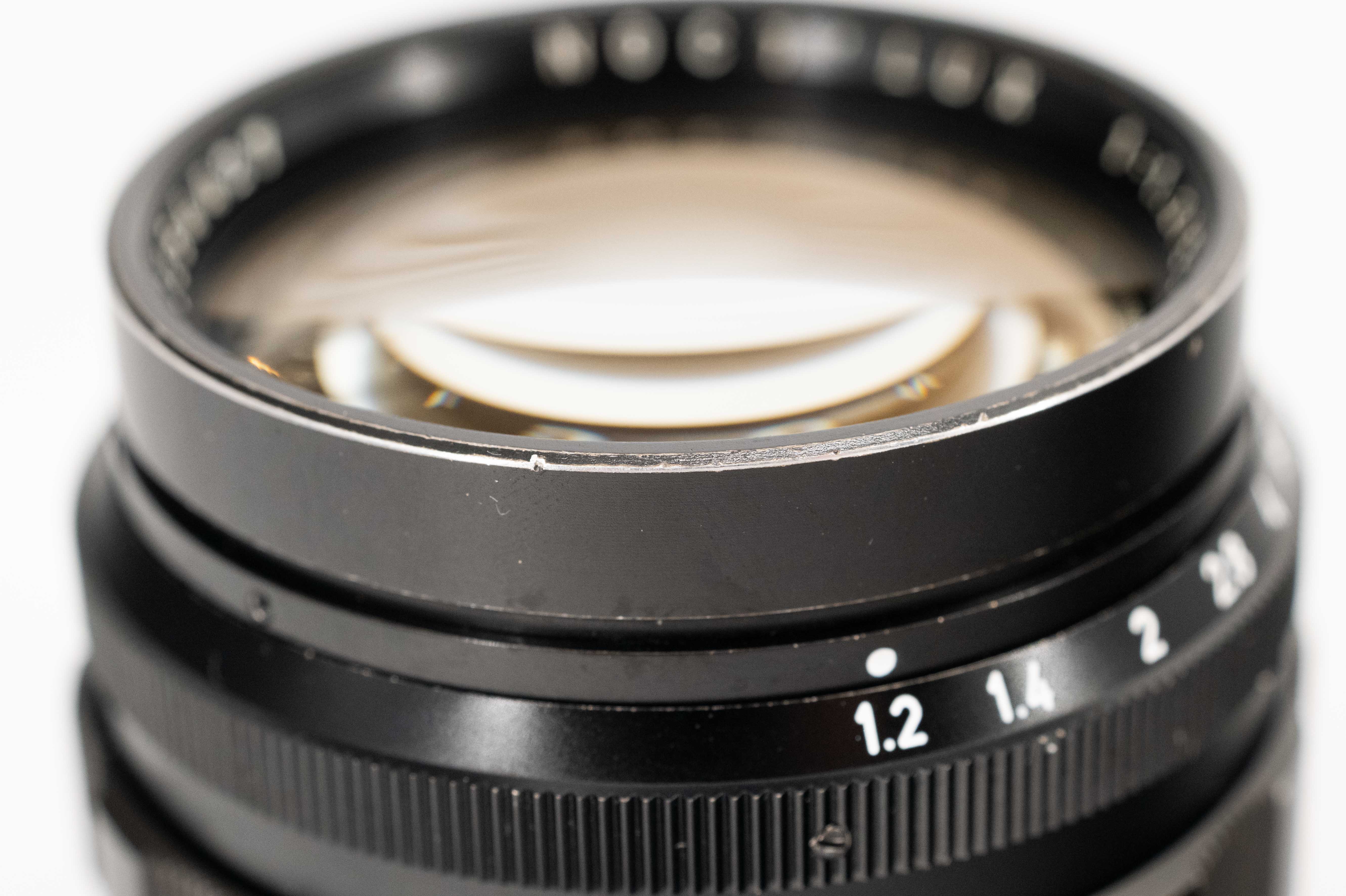 Leica Noctilux-M 50mm f/1.2 11820