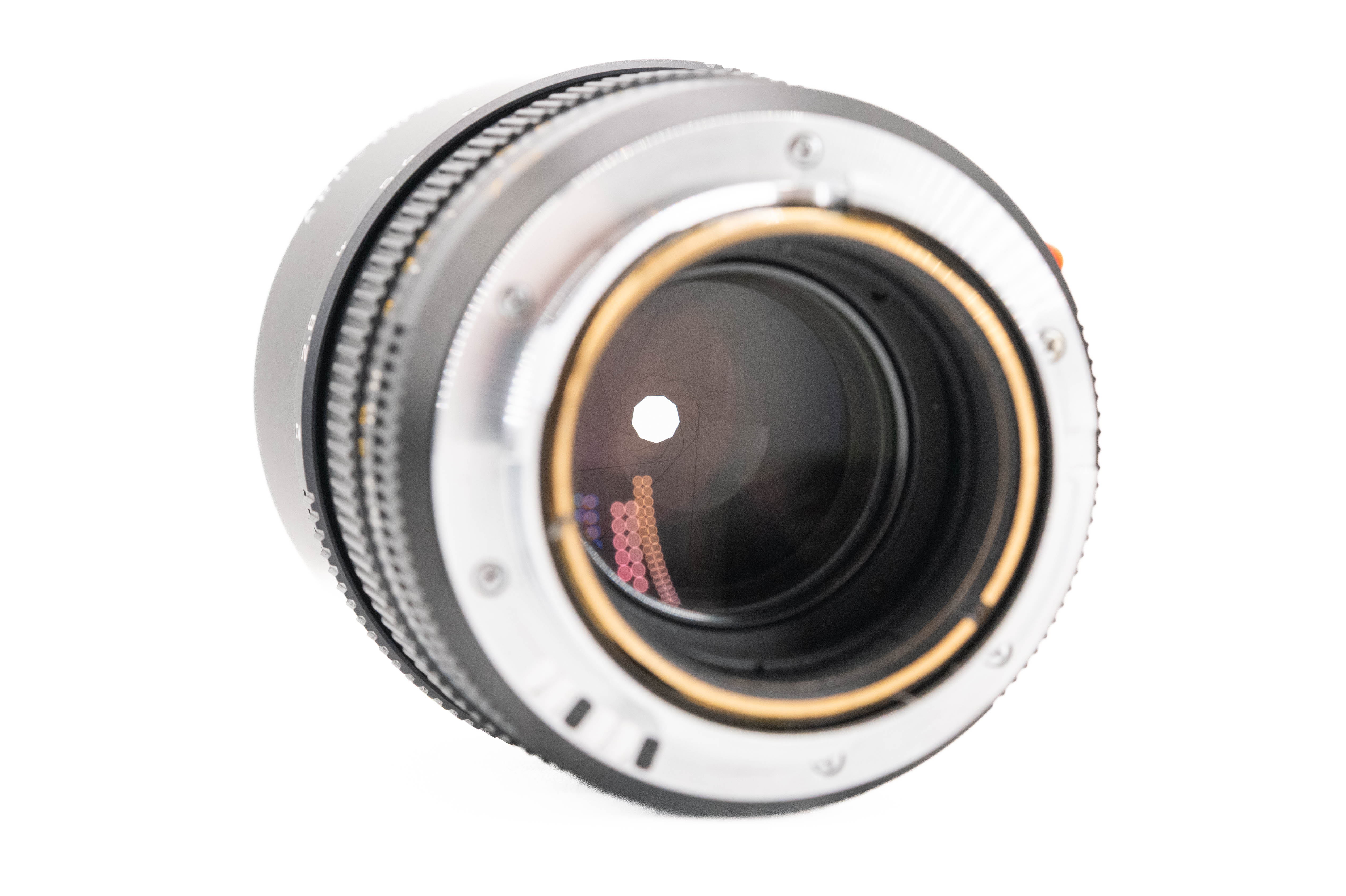 Leica APO-Summicron-M 75mm f/2 ASPH 11637 Leica APO-Summicron-M 75mm f/2 ASPH 11637