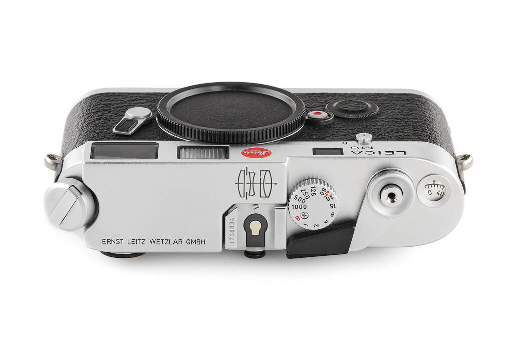 Leica M6 10414 chrome 'Elmar engraving'