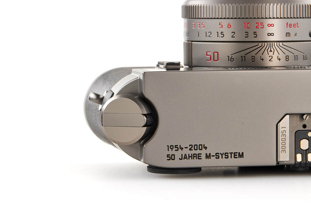 Leica M7 10570 "50 Years of Leica M System" Titan set