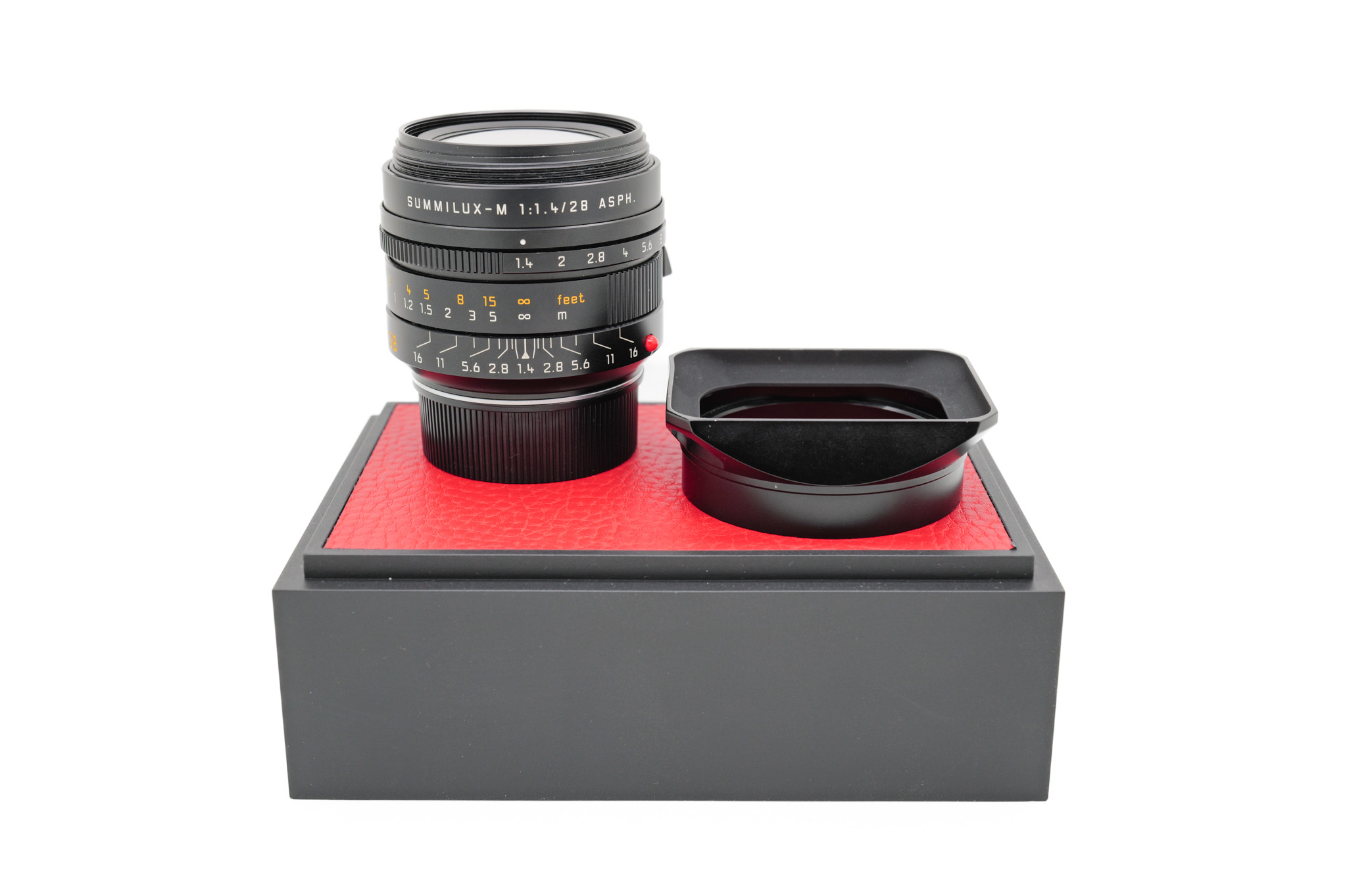 Leica SUMMILUX-M 1.4/28 ASPH. Black Leica SUMMILUX-M 1.4/28 ASPH. Black