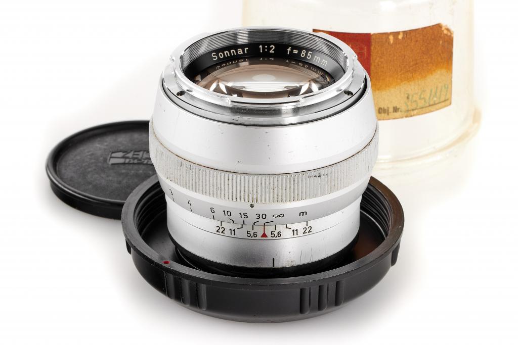 Carl Zeiss f. Contarex 85/2 Sonnar chrome Carl Zeiss f. Contarex 85/2 Sonnar chrome