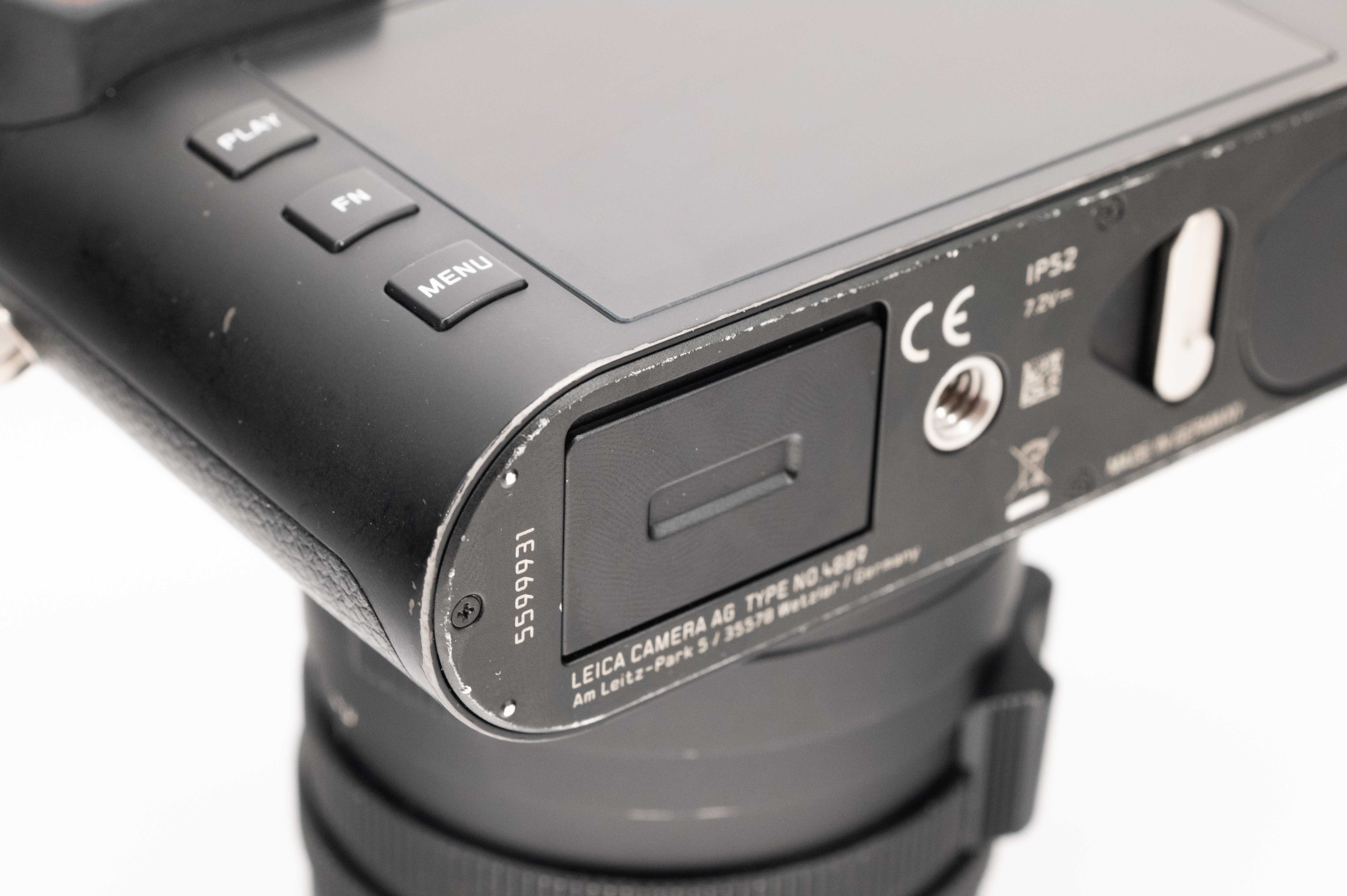 Leica Q2 Monochrom 19055