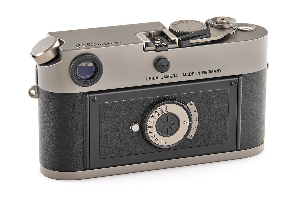 Leica M7 10570 "50 Years of Leica M System" Titan set