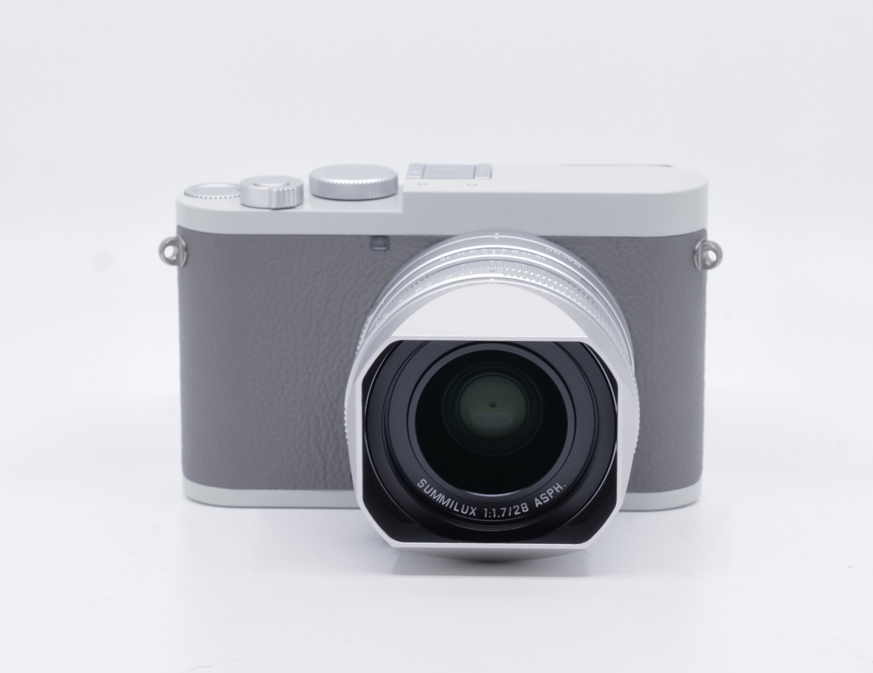 Leica Q2 "Ghost Edition" (EU/US/JP)