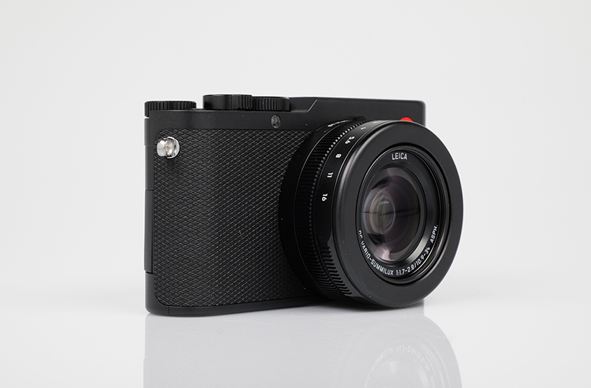 LEICA D-LUX 8, black lacquered