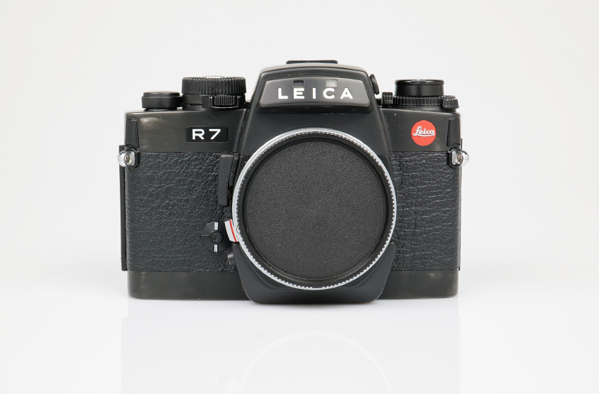 LEICA R7 black