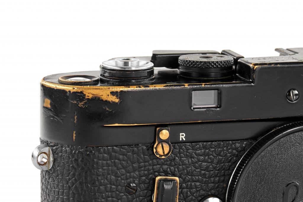 Leica M4 black paint