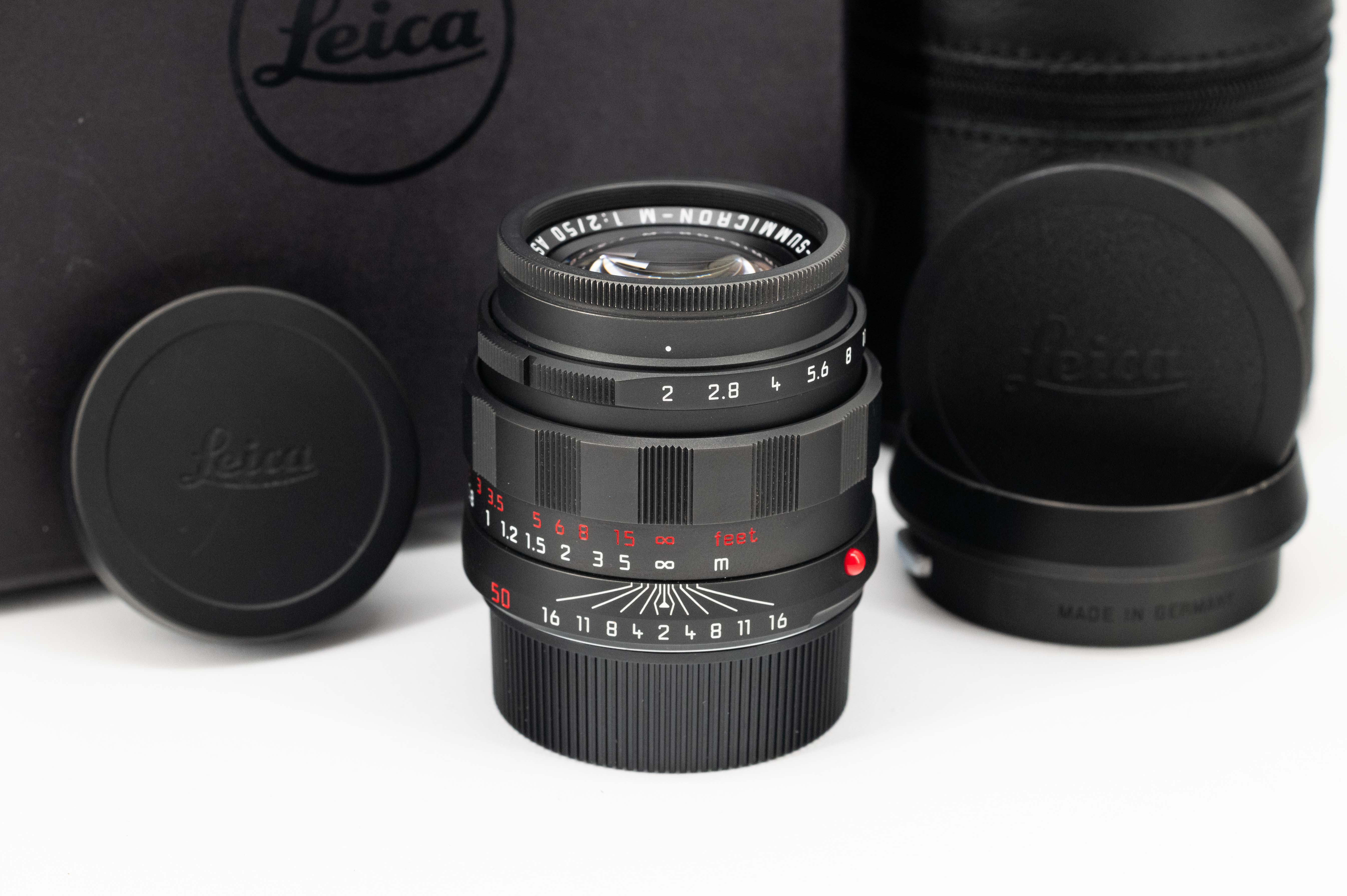 Leica APO-Summicron-M 50mm f/2 ASPH Black Chrome 11811 Leica APO-Summicron-M 50mm f/2 ASPH Black Chrome 11811