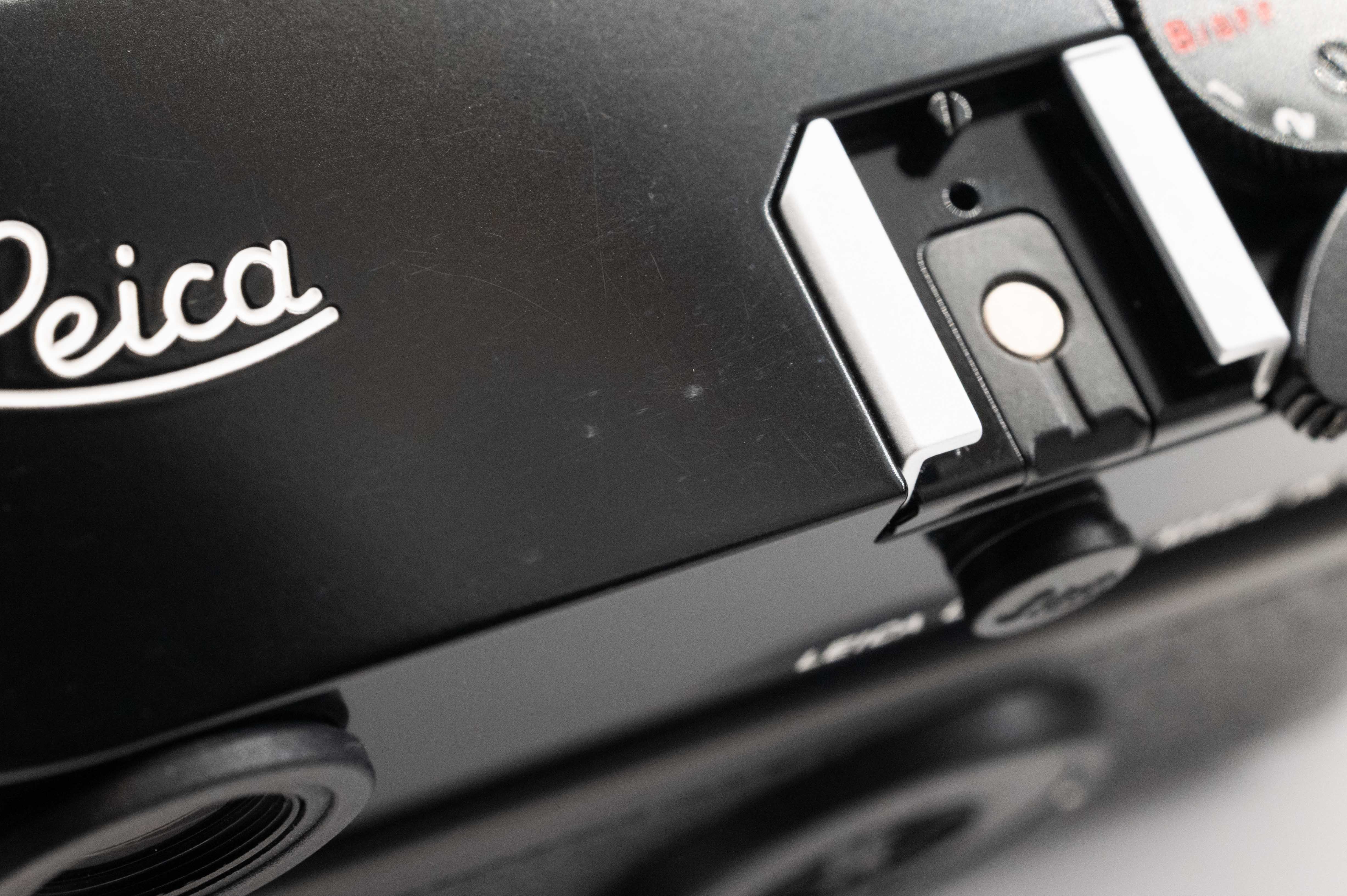 Leica MP Schwarz Farbe 10302