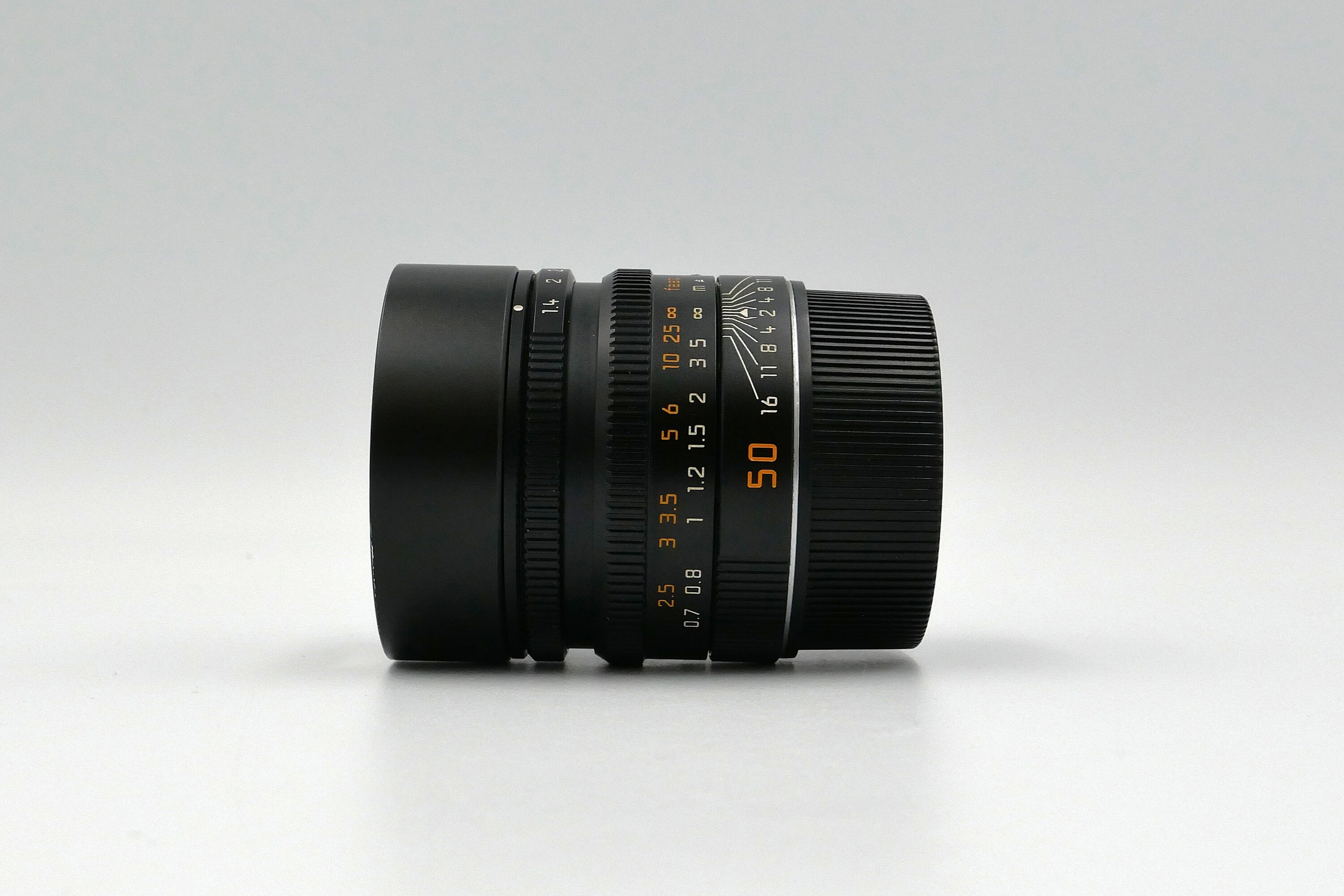 Leica Summilux-M f1.4 50mm ASPH, Black