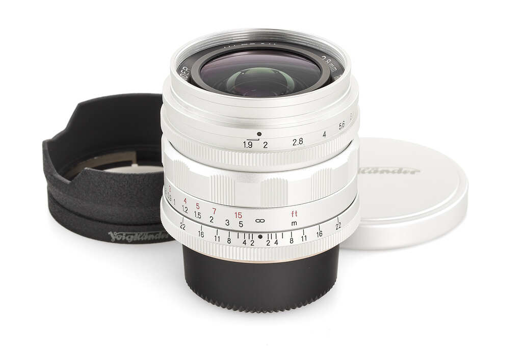 Voigtländer f. M39 28mm/1,9 Ultron