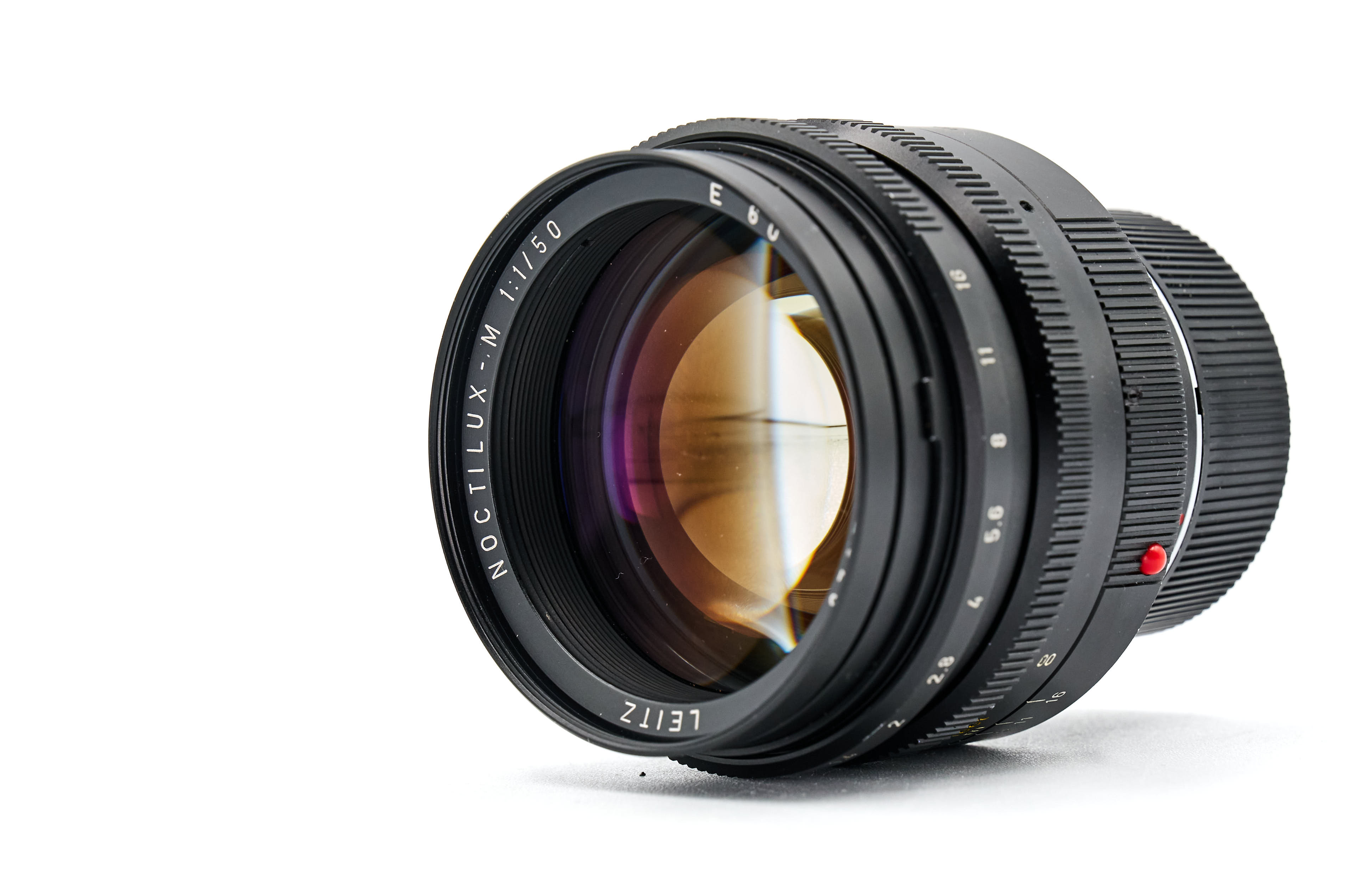 Leica Noctilux-M 50mm f/1 e60 11821