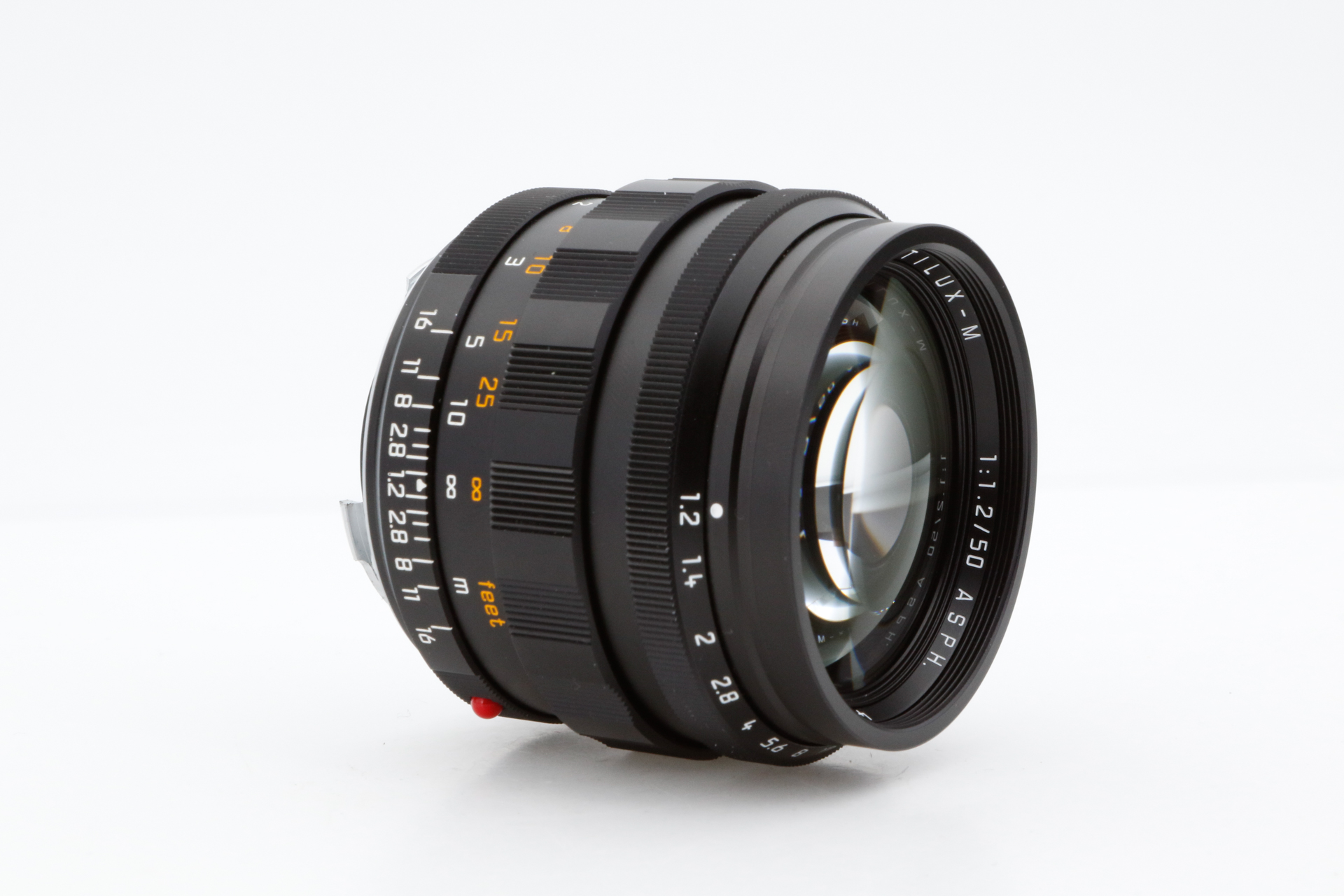 Leica NOCTILUX-M 1:1.2/50 ASPH. Leica NOCTILUX-M 1:1.2/50 ASPH.